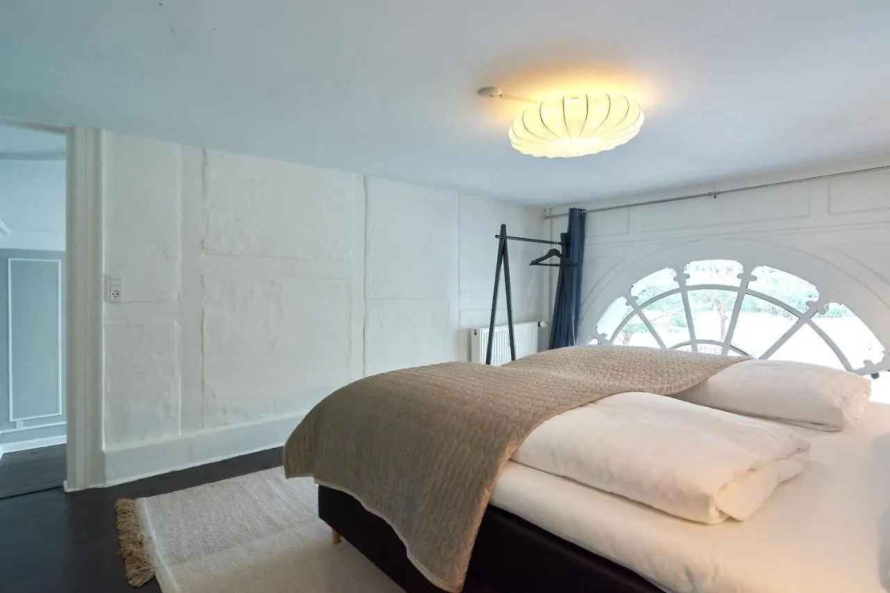 Stylish Spacious Apartment W 3Br In Copenhagen City
