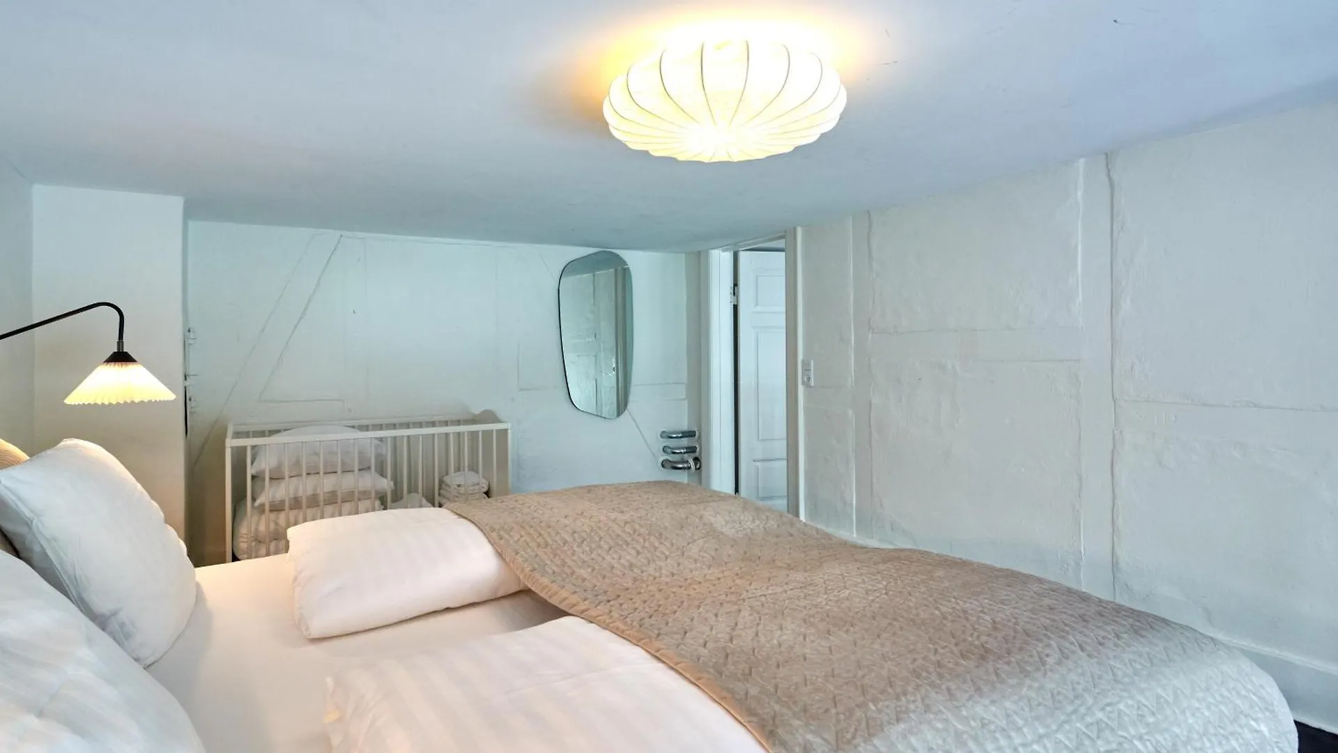 Stylish Spacious Apartment W 3Br In Copenhagen City Denmark
