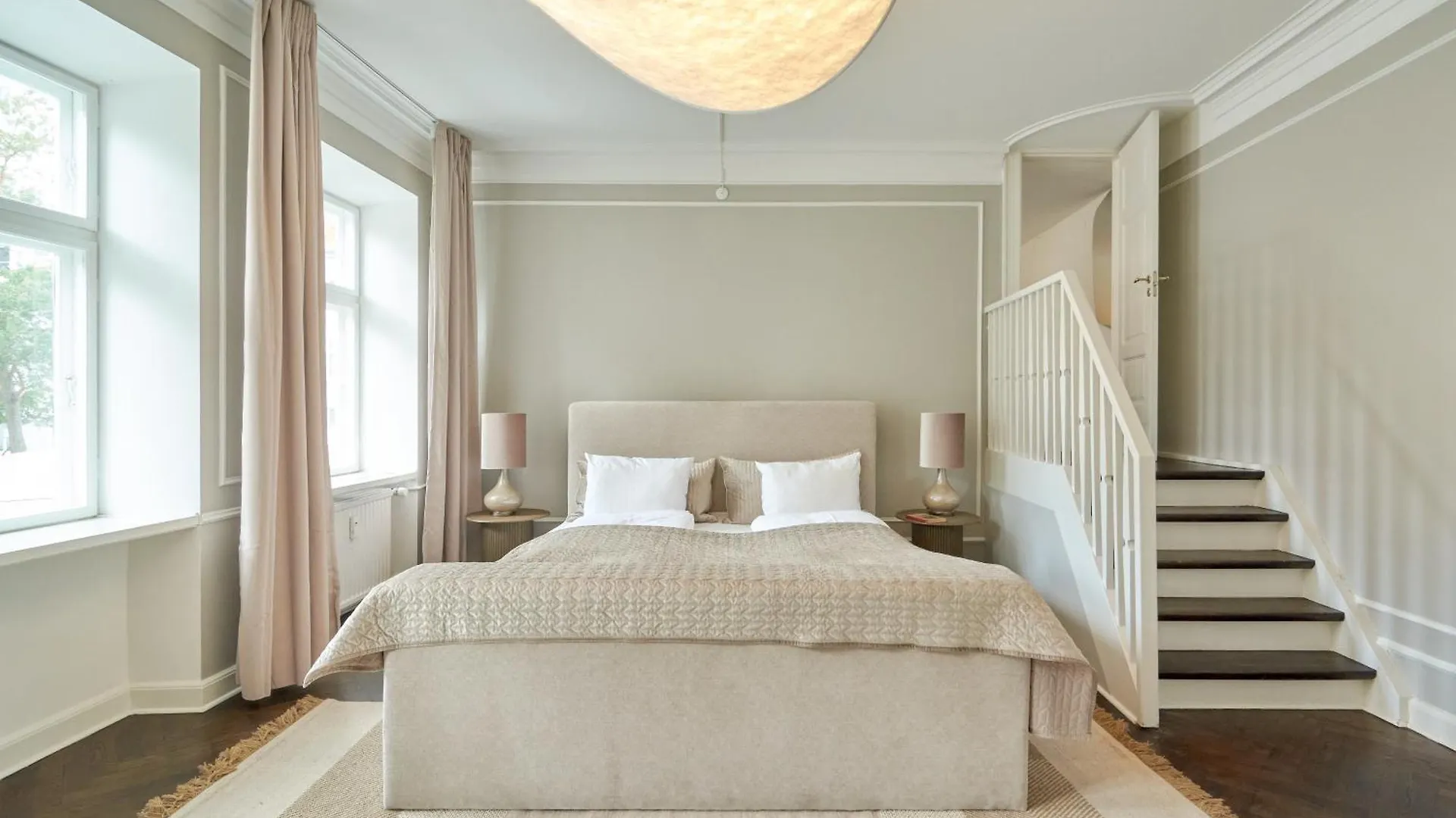 Stylish Spacious Apartment W 3Br In Copenhagen City Denmark